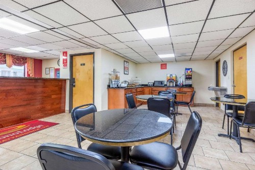 Econo Lodge Chattanooga - image 27
