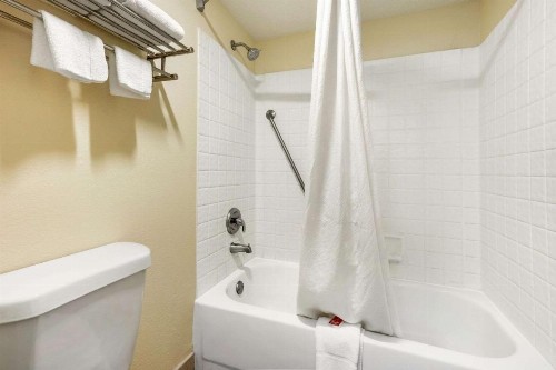 Econo Lodge Chattanooga - image 30