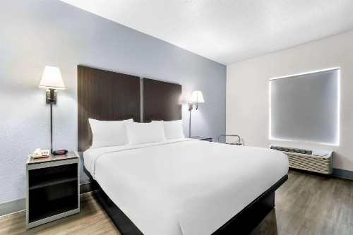 Americas Best Value Inn - Chattanooga - image 10