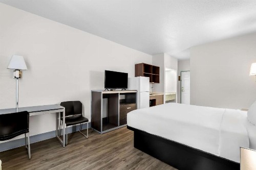 Americas Best Value Inn - Chattanooga - image 20