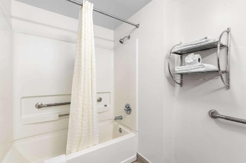 Americas Best Value Inn - Chattanooga - image 23