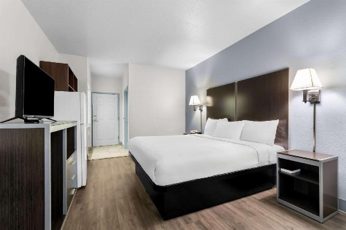 Americas Best Value Inn - Chattanooga - image 31