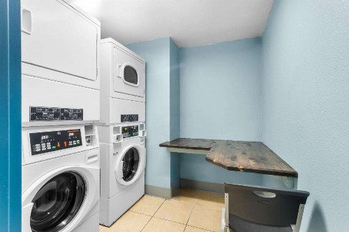 Americas Best Value Inn - Chattanooga - image 43