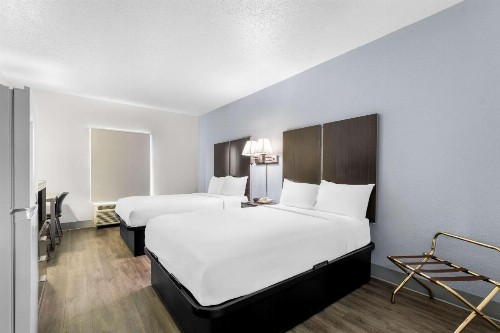 Americas Best Value Inn - Chattanooga - image 50