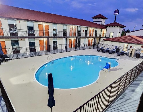 Baymont Inn & Suites Chattanooga - image 16
