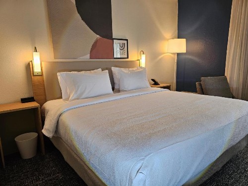 District 3 Hotel Ascend Hotel Collection - image 7