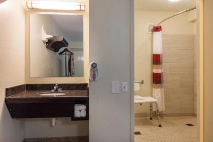 Red Roof Inn Chattanooga Airport - image 11
