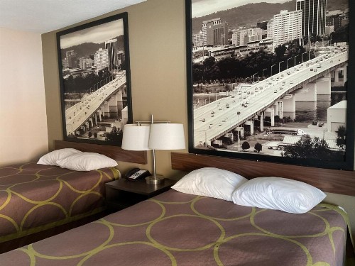 Super 8 by Wyndham Chattanooga/East Ridge - image 22