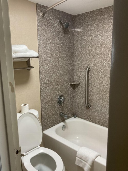 Super 8 by Wyndham Chattanooga/East Ridge - image 26