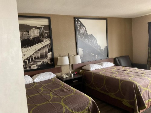 Super 8 by Wyndham Chattanooga/East Ridge - image 32
