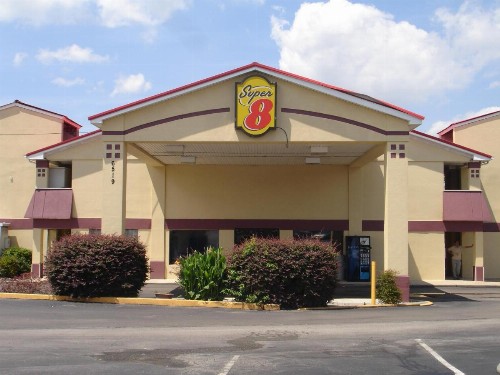 Super 8 by Wyndham Chattanooga/East Ridge - image 5