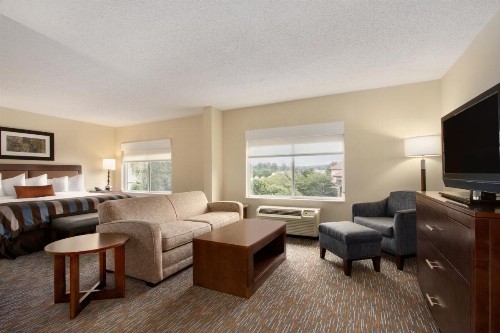 Wingate by Wyndham - Chattanooga - image 12