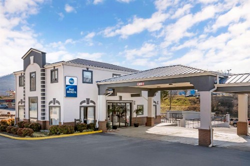 Best Western Royal Inn - image 10