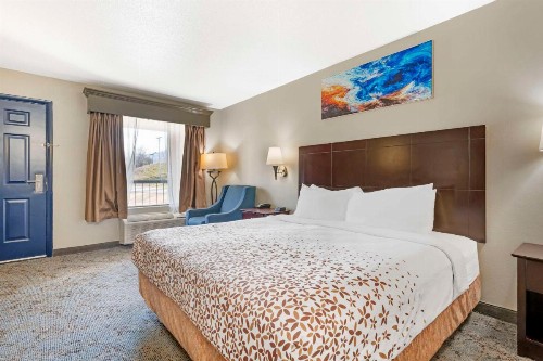 Best Western Royal Inn - image 11