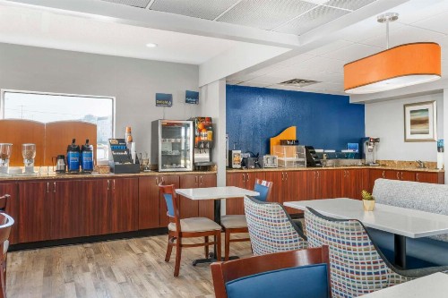 Best Western Royal Inn - image 28