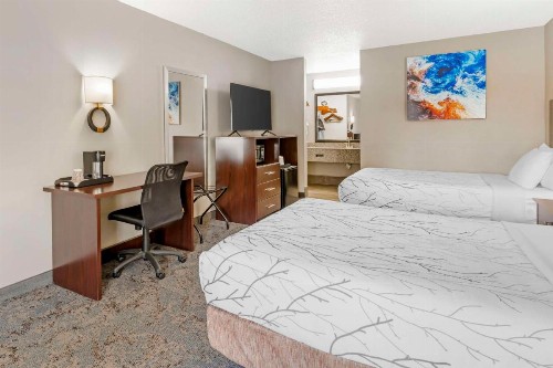 Best Western Royal Inn - image 34