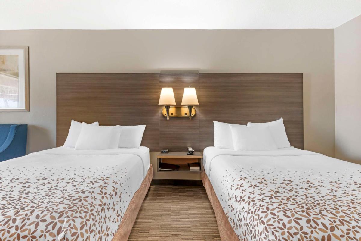 Best Western Royal Inn - image 4