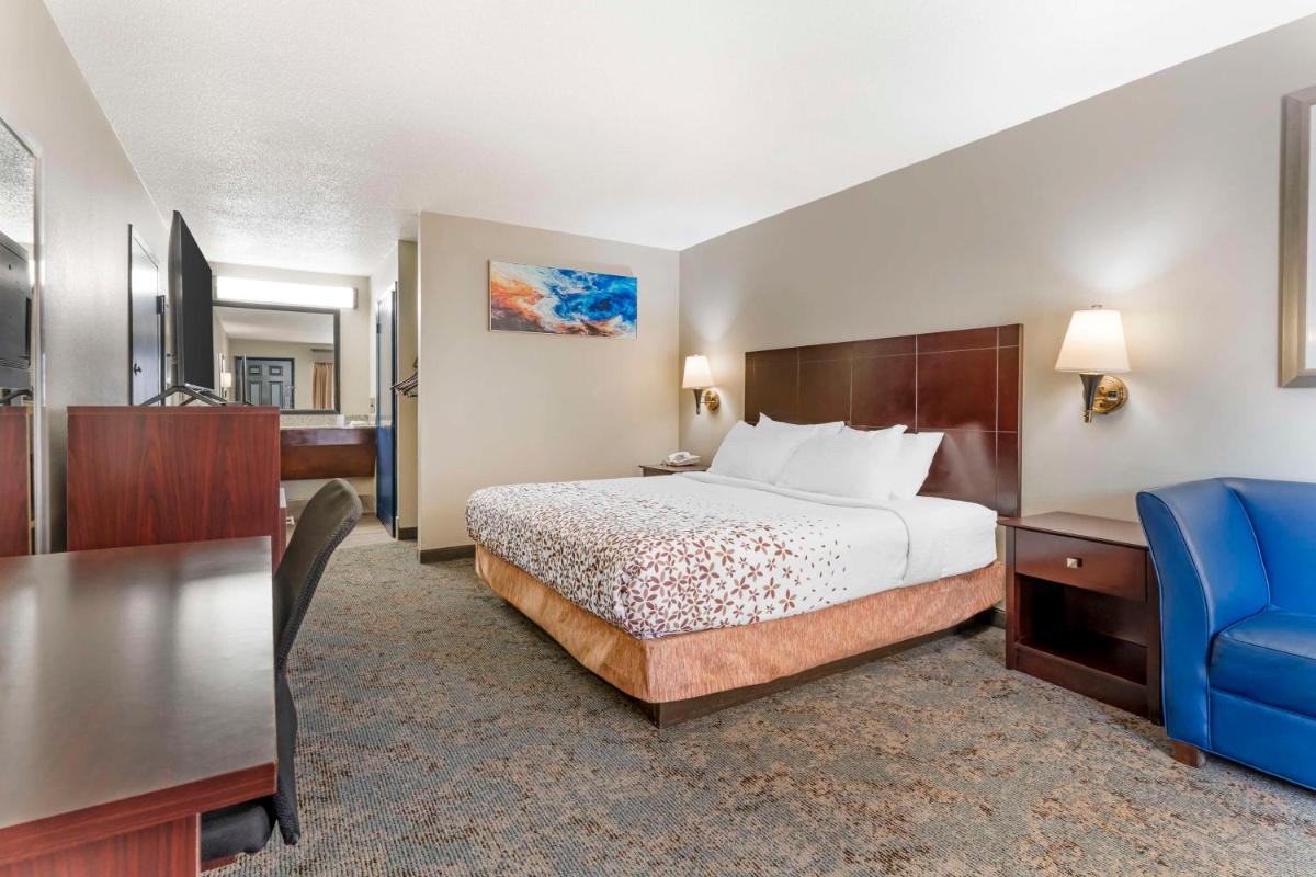 Best Western Royal Inn - image 7