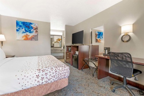 Best Western Royal Inn - image 9
