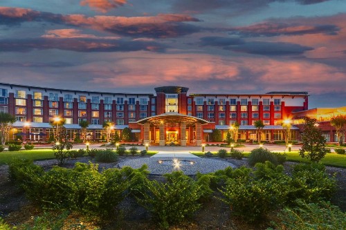 The Chattanoogan Hotel Curio Collection By Hilton - image 1
