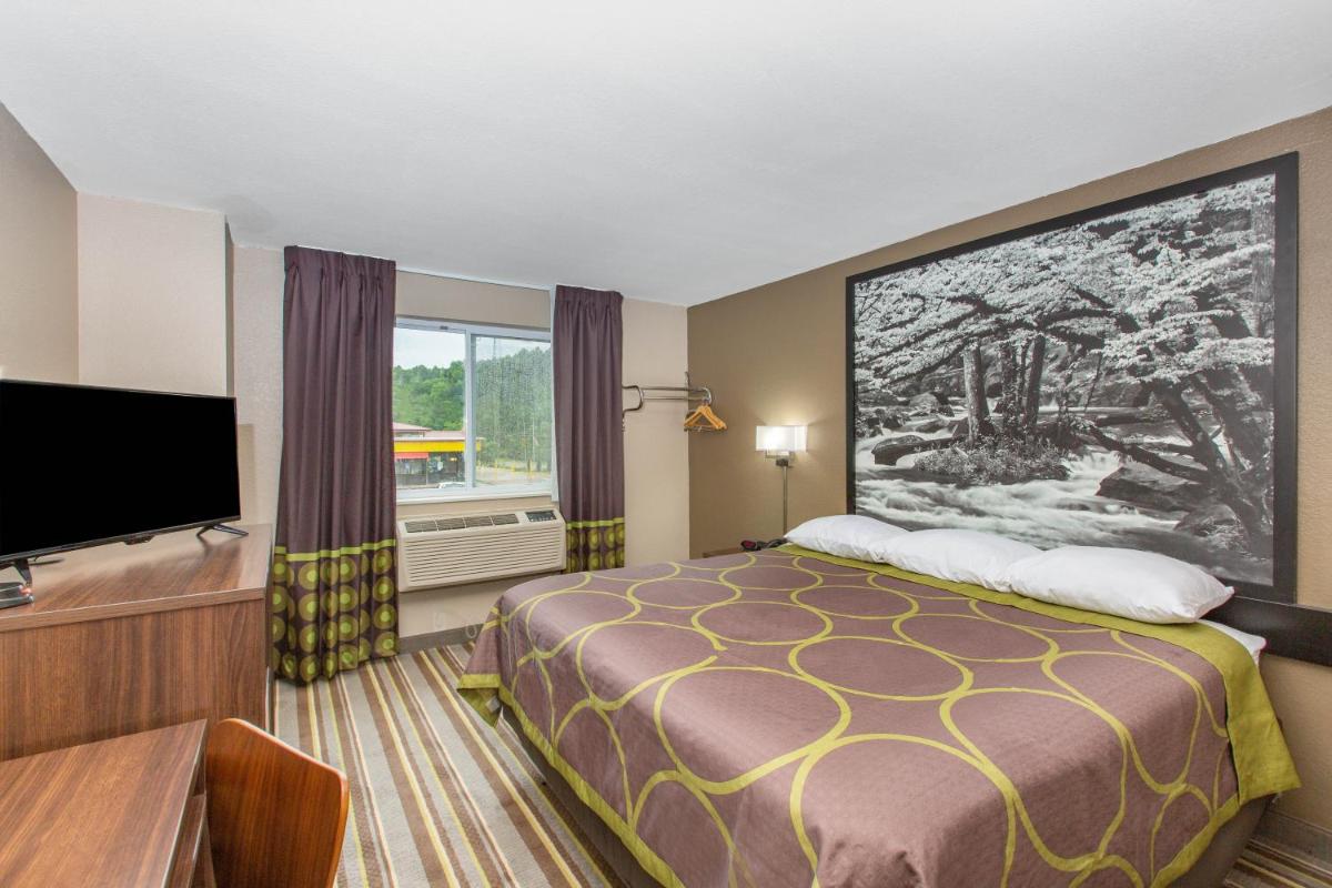 Super 8 by Wyndham Chattanooga Lookout Mountain TN - image 5