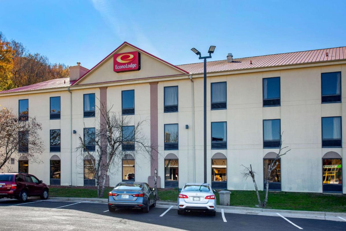 Econo Lodge Lookout Mountain - image 7