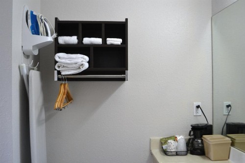 Americas Best Value Inn & Suites-Chattanooga - image 15