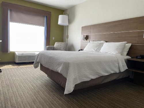 Holiday Inn Express Hotel & Suites Chattanooga -East Ridge an IHG Hotel - image 15