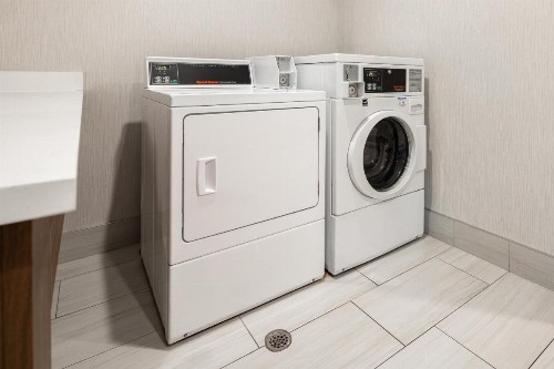 Holiday Inn Express Hotel & Suites Chattanooga -East Ridge an IHG Hotel - image 7