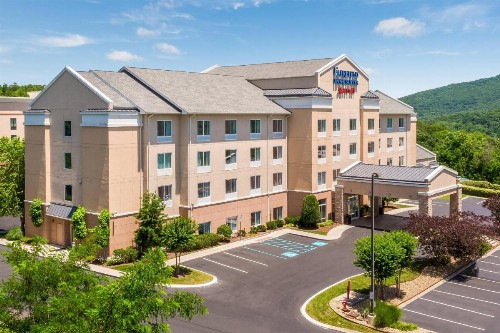 Fairfield Inn & Suites Chattanooga I-24/Lookout Mountain - image 1