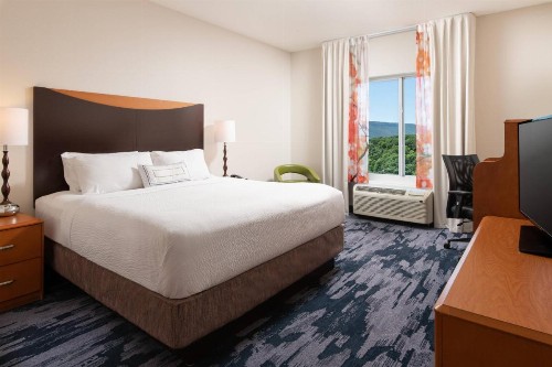 Fairfield Inn & Suites Chattanooga I-24/Lookout Mountain - image 6