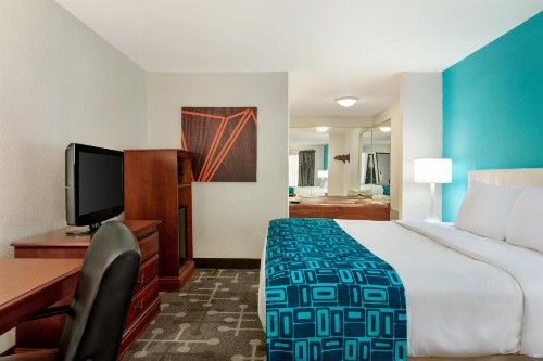 Howard Johnson by Wyndham Chattanooga Lookout Mountain - image 27