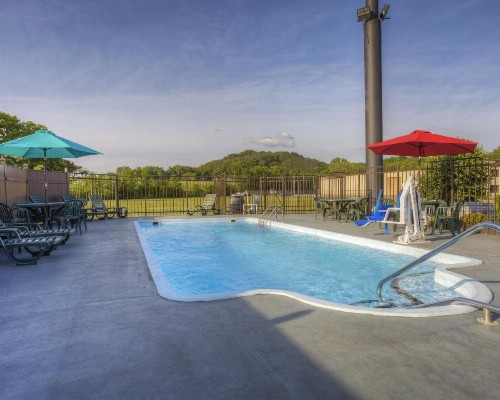 Howard Johnson by Wyndham Chattanooga Lookout Mountain - image 43