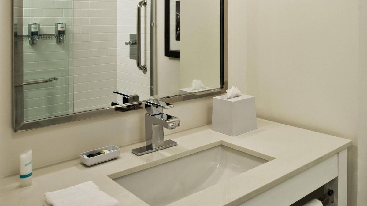 Fairfield Inn & Suites by Marriott Chattanooga East - image 3