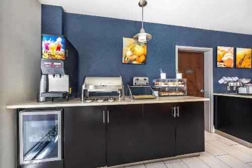 Comfort Inn & Suites Lookout Mountain - image 2