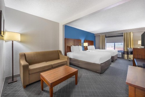 Comfort Inn & Suites Lookout Mountain - image 26