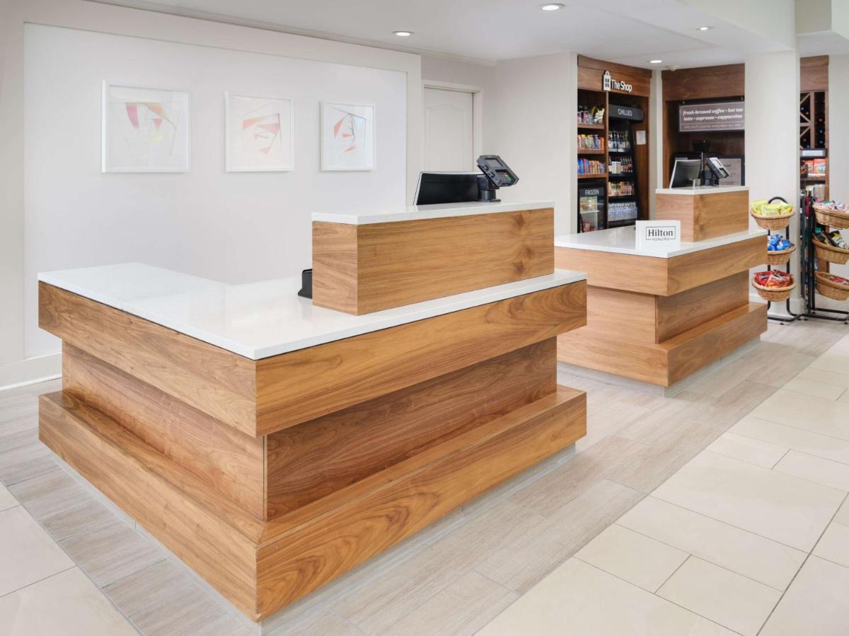 Hilton Garden Inn Chattanooga/Hamilton Place - image 2