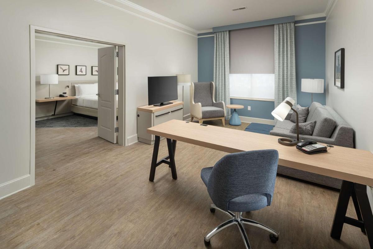 Hilton Garden Inn Chattanooga/Hamilton Place - image 3