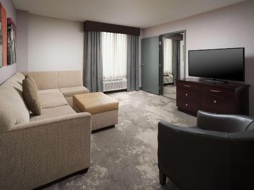 DoubleTree by Hilton Chattanooga Downtown - image 28