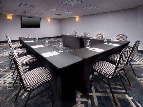 DoubleTree by Hilton Chattanooga Downtown - image 33