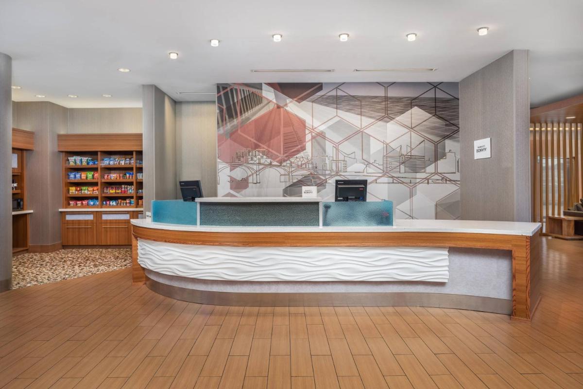 SpringHill Suites by Marriott Downtown Chattanooga/Cameron Harbor - image 3