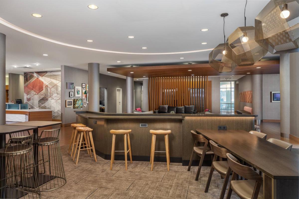SpringHill Suites by Marriott Downtown Chattanooga/Cameron Harbor - image 5