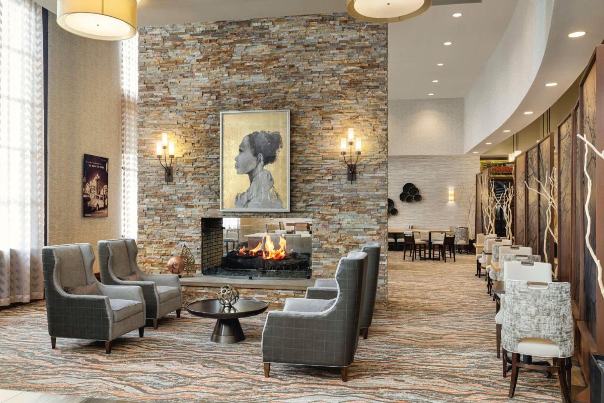 Embassy Suites Chattanooga Hamilton Place - image 6