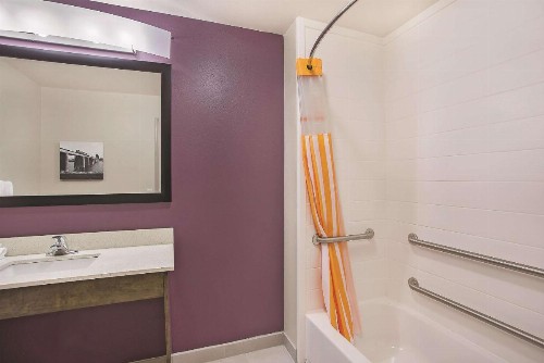 La Quinta by Wyndham Chattanooga - Lookout Mtn - image 13