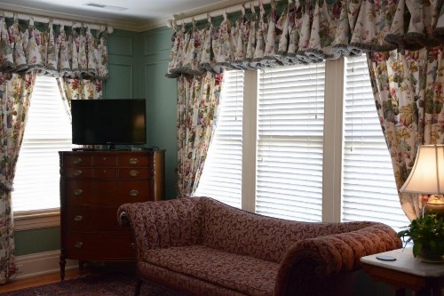 Bluff View Inn - image 48