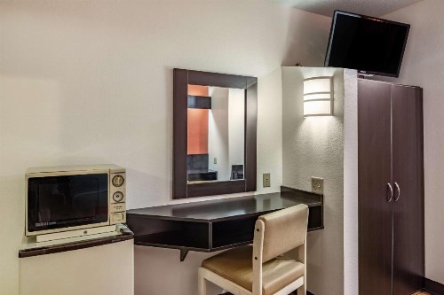 Motel 6 Chattanooga Downtown - image 18