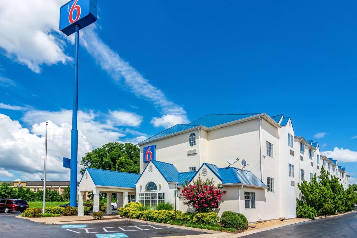Motel 6 Chattanooga Downtown - image 3