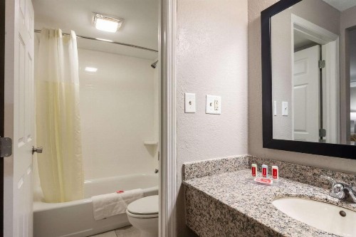 Econo Lodge East Ridge - Chattanooga - image 16