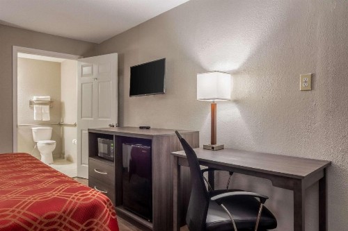 Econo Lodge East Ridge - Chattanooga - image 3