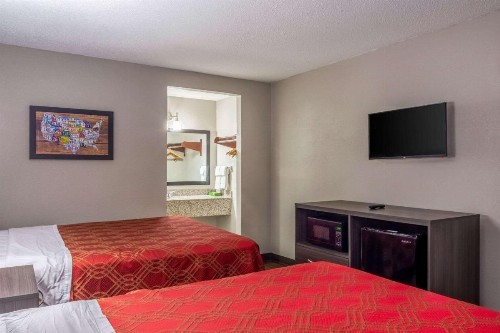 Econo Lodge East Ridge - Chattanooga - image 9